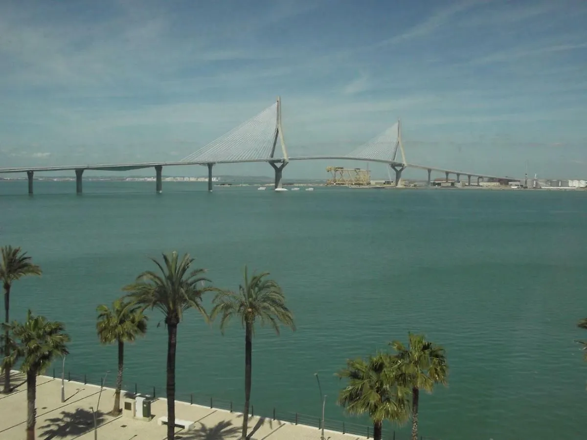 Bay Home Cadiz Apartment